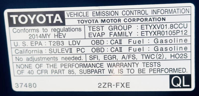 2014 Toyota Prius v Two