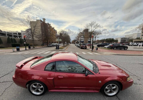 2004 Ford Mustang GT Deluxe