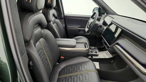 2023 Rivian R1S Adventure