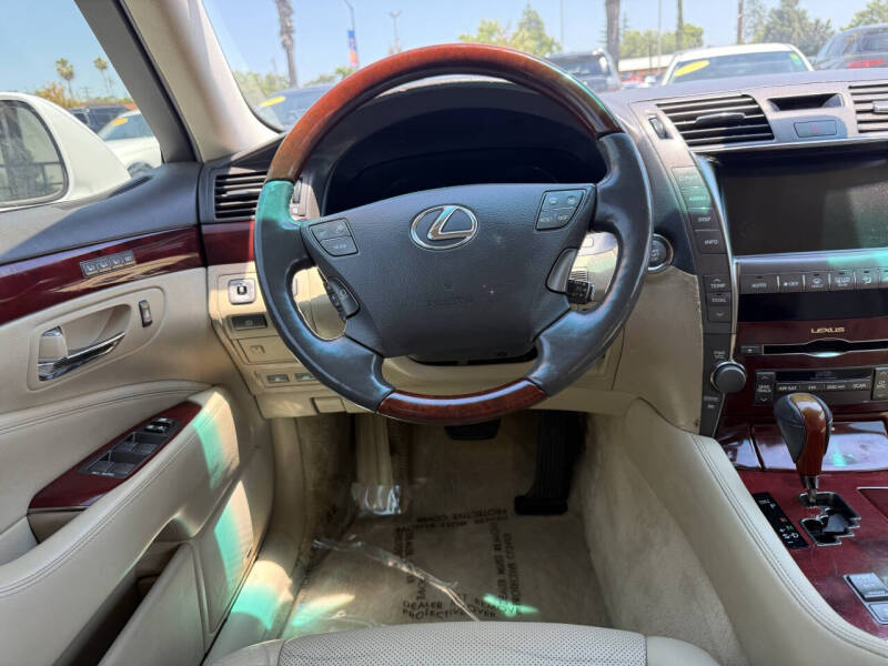 2007 Lexus LS 460