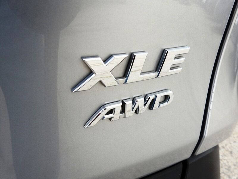 2021 TOYOTA RAV4 SUV / Crossover - $23,900