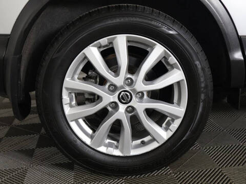 2022 Nissan Rogue Sport SV