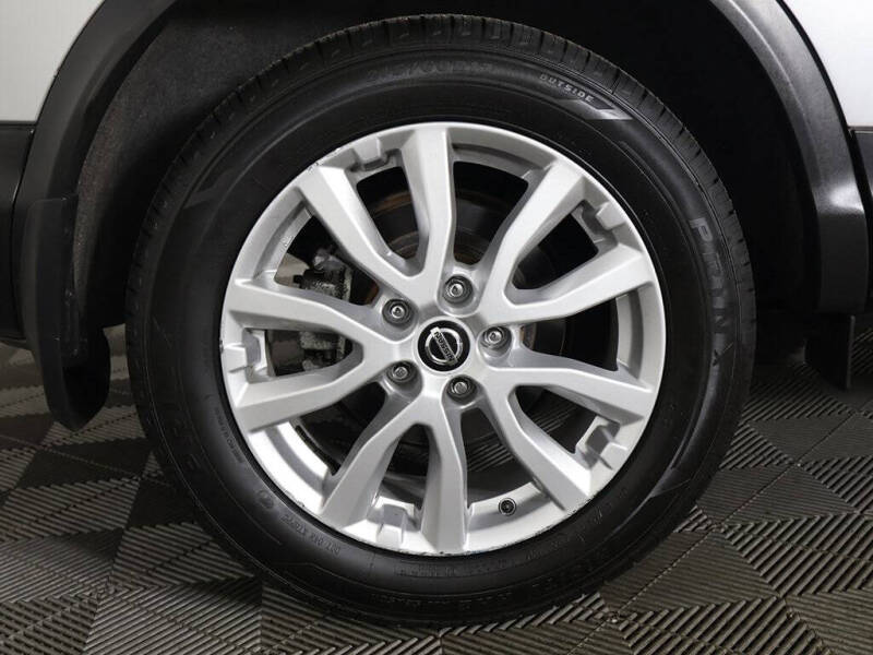 2022 Nissan Rogue Sport SV