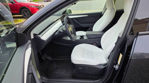 2024 Tesla Model Y Long Range