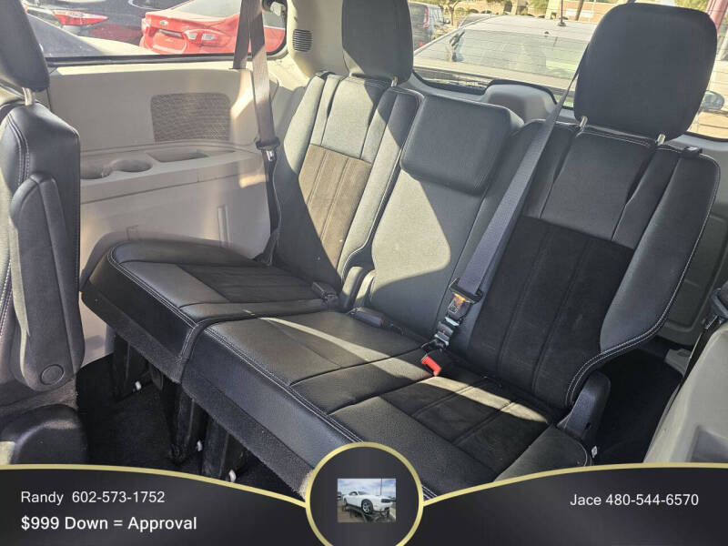 2019 Dodge Grand Caravan SXT photo 7