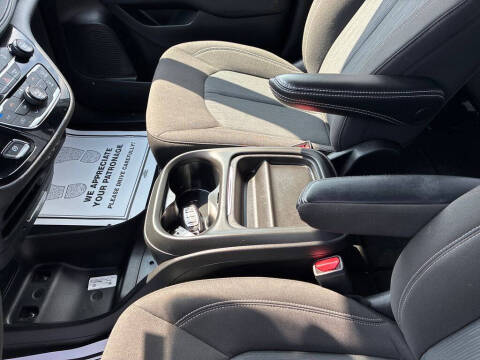 2022 Chrysler Pacifica Touring