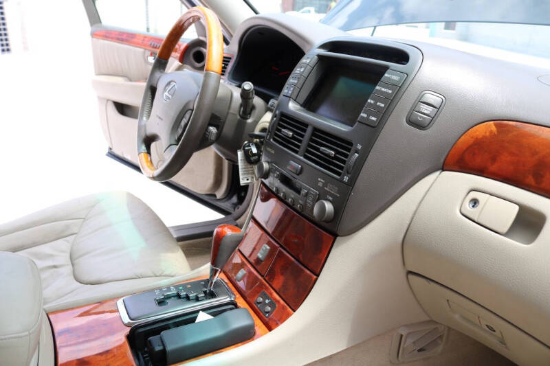 2002 Lexus LS 430