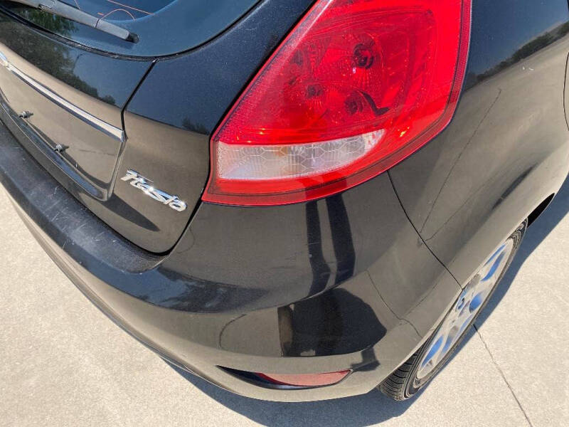 2011 Ford Fiesta SES