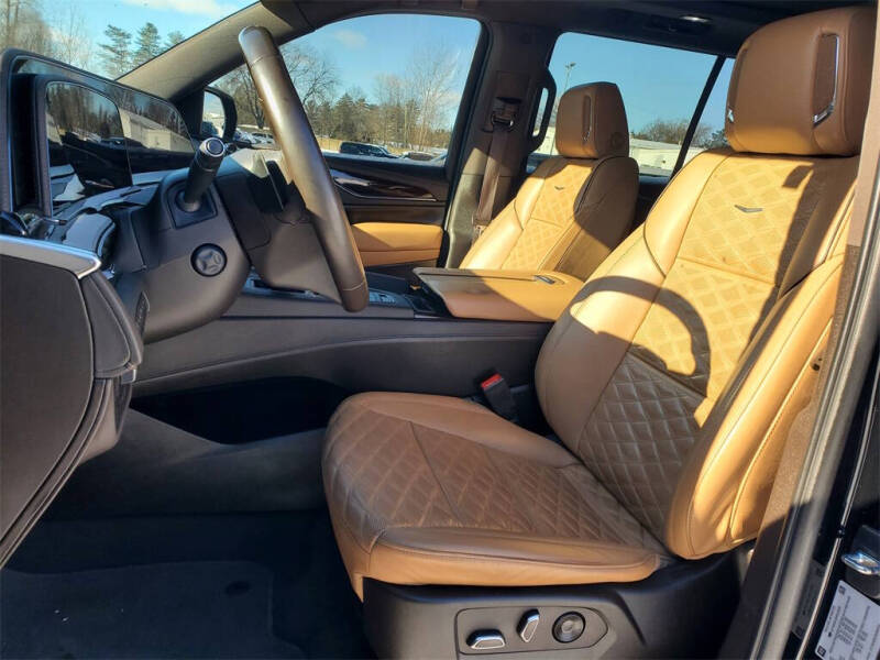 2022 Cadillac Escalade Sport