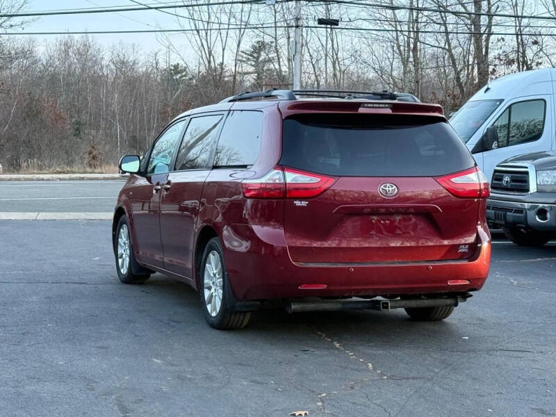 2016 Toyota Sienna
