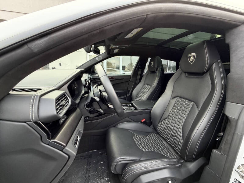 2022 Lamborghini Urus