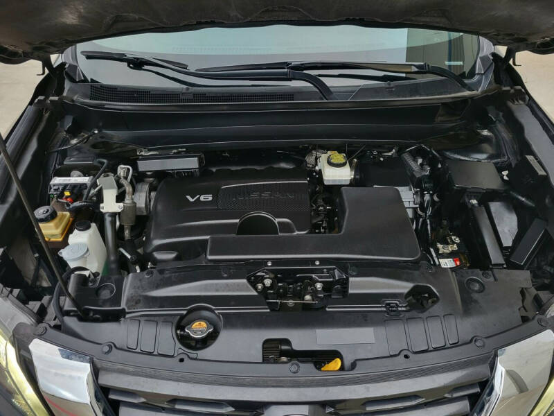 2019 Nissan Pathfinder SL