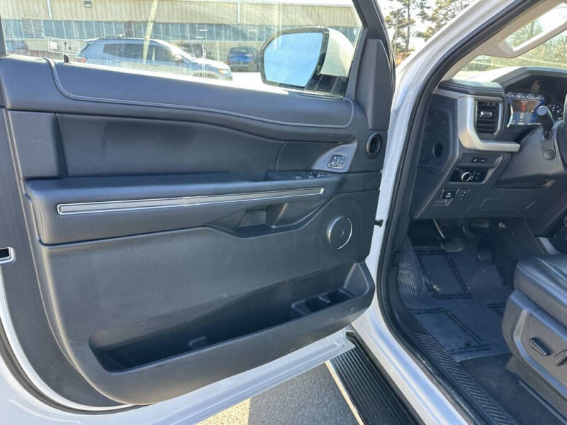 2023 Ford Expedition XLT