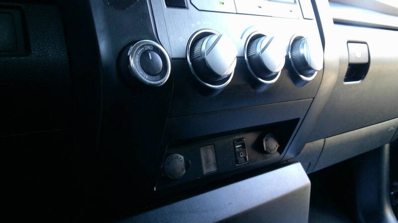 2015 Toyota Tundra SR