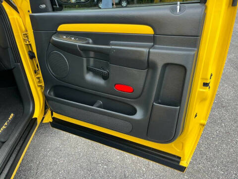 2005 Dodge Ram 1500 SRT-10