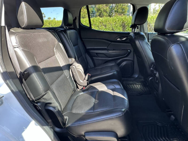 2017 GMC Acadia SLT-1
