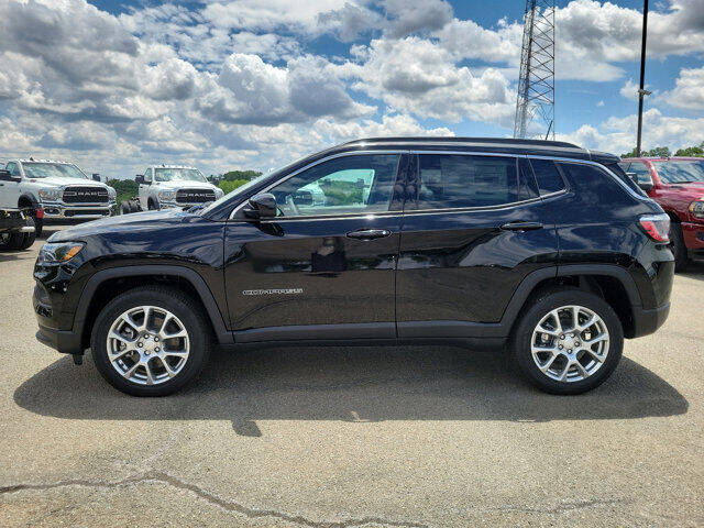 2024 Jeep Compass Latitude Lux