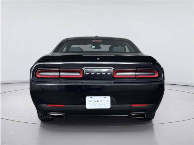 2020 Dodge Challenger SXT
