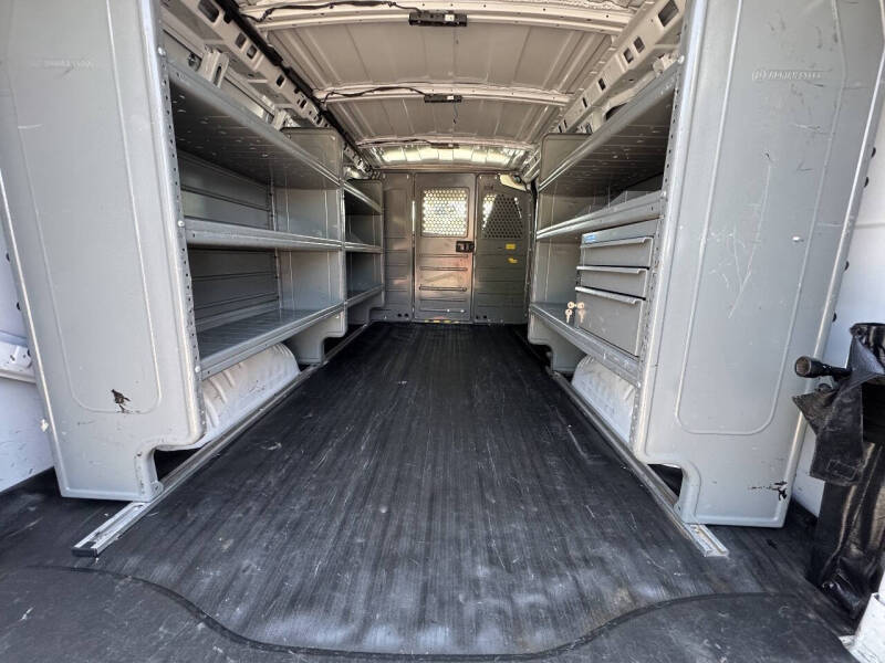 2021 Chevrolet Express 2500