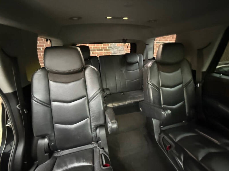 2015 Cadillac Escalade Luxury