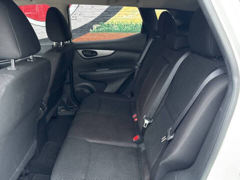 2017 Nissan Rogue Sport S