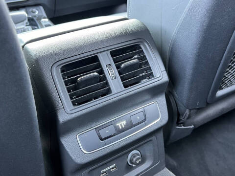 2022 Audi SQ5 Sportback 3.0T quattro Premium Plus