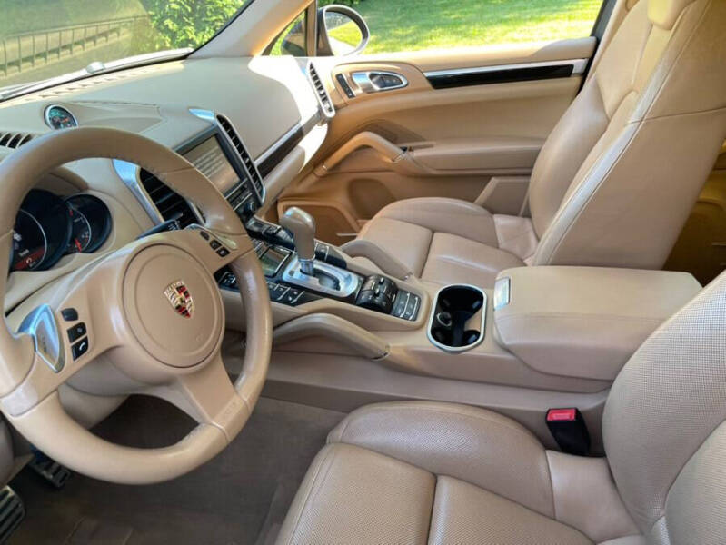 2011 Porsche Cayenne S