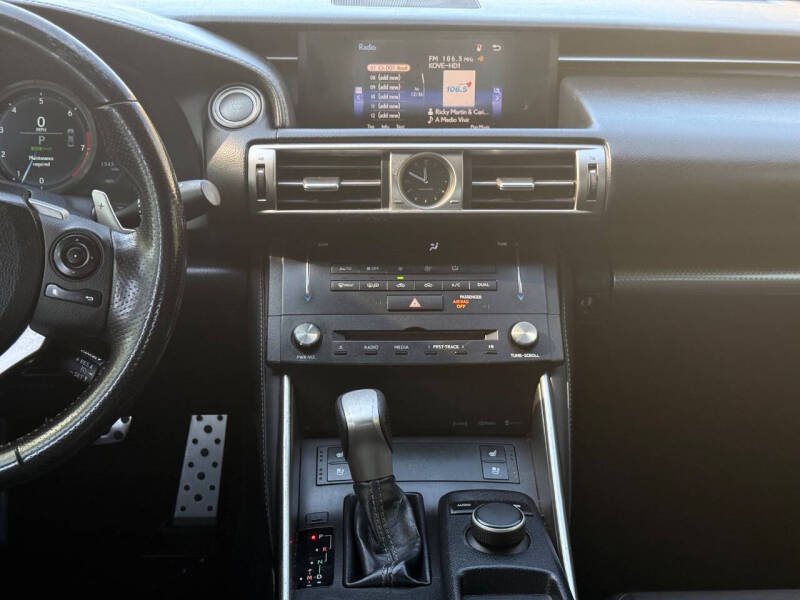 2015 Lexus IS 250 Crafted Line