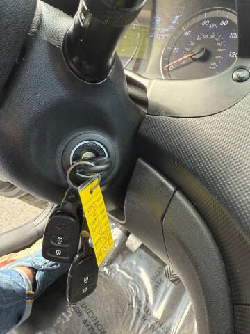 2012 Hyundai Accent SE