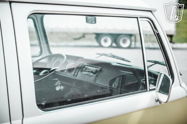 1975 Volkswagen Bus