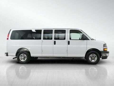 2025 Chevrolet Express LT 3500