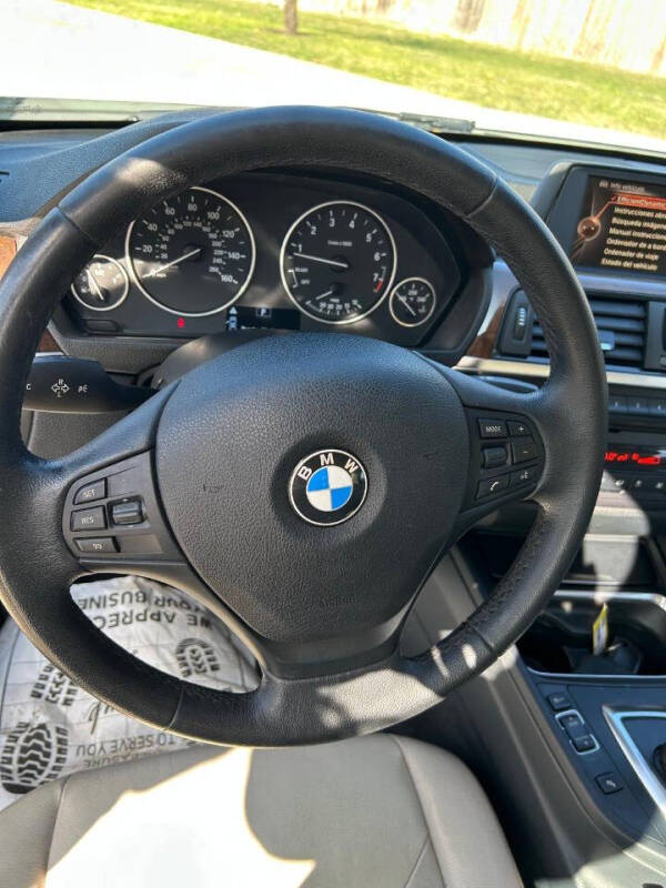 2015 BMW 3 Series 320i