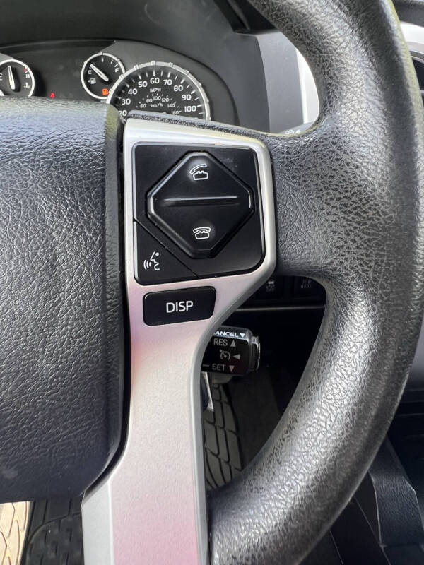 2014 Toyota Tundra SR5