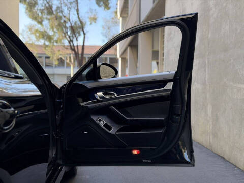 2015 Porsche Panamera