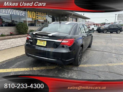 2013 Chrysler 200 Touring