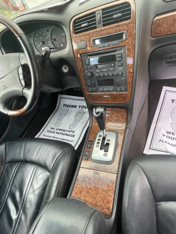 2004 Hyundai XG350 L