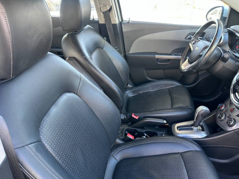 2017 Chevrolet Sonic Premier Auto