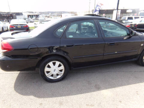 2004 Ford Taurus SEL