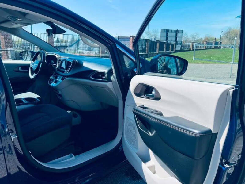 2019 Chrysler Pacifica Touring Plus