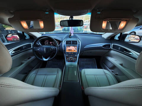 2017 Lincoln MKZ Premiere