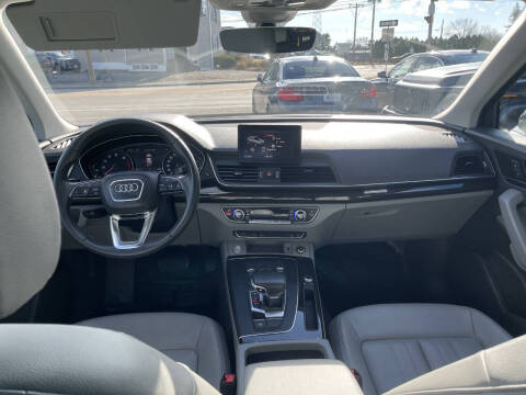2019 Audi Q5 quattro Premium 45 TFSI