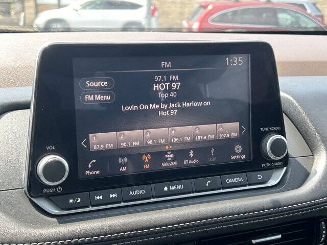 2021 Nissan Rogue SV