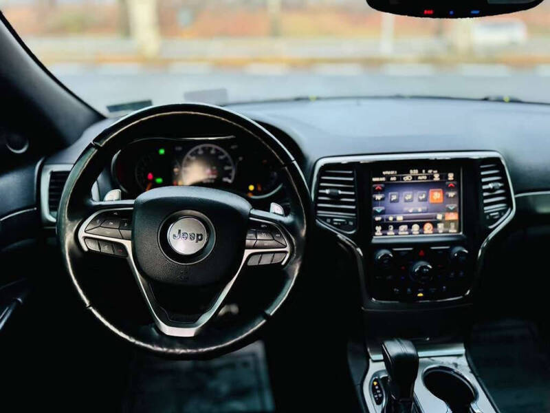 2017 Jeep Grand Cherokee Altitude