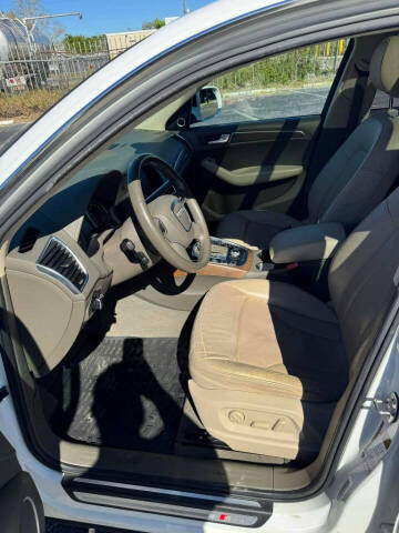 2011 Audi Q5 3.2 quattro Prestige