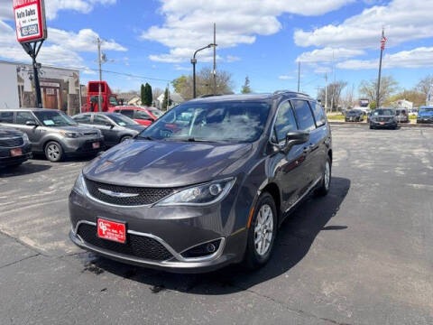 2020 Chrysler Pacifica Touring L