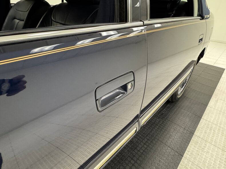 1997 Cadillac DeVille D'elegance