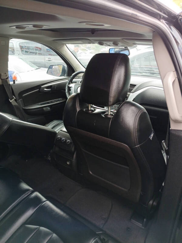 2011 Chevrolet Traverse LT