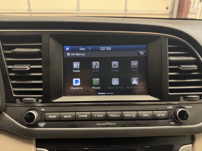 2018 Hyundai Elantra SEL