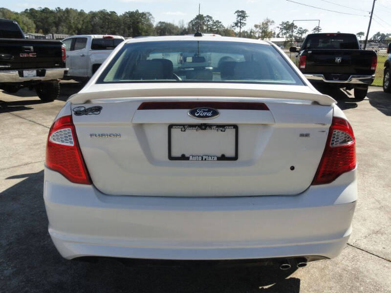 2012 Ford Fusion SE photo 3