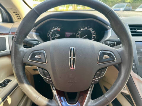 2014 Lincoln MKZ